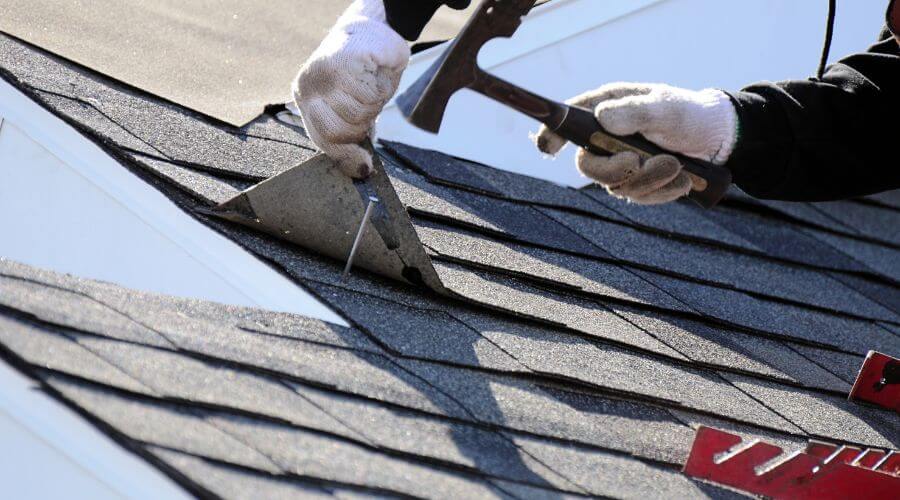 Professional residential roofers in Cornland, IL